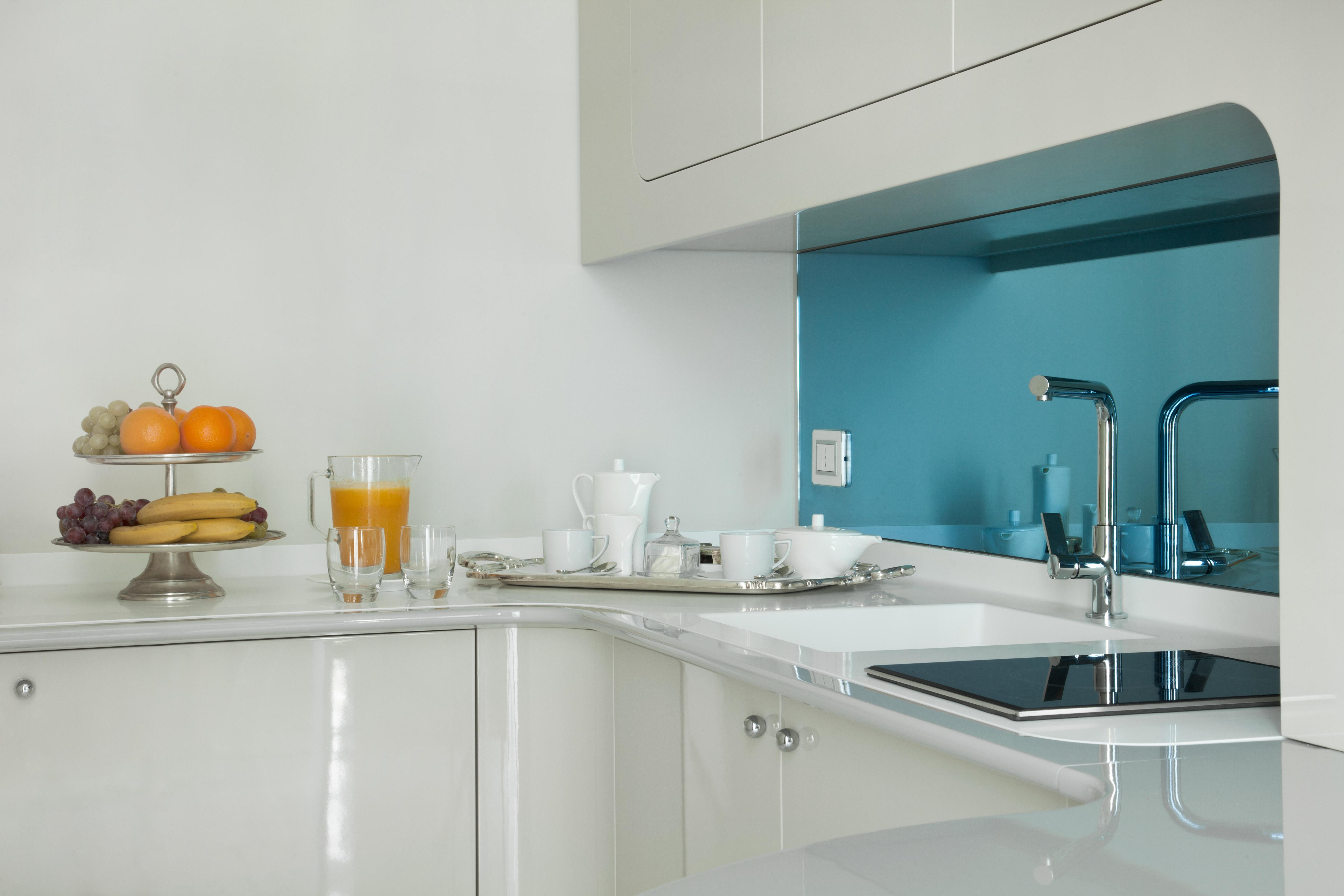Jr Hotels Bari Grande Albergo Delle Nazioni Ngoại thất bức ảnh A modern kitchen