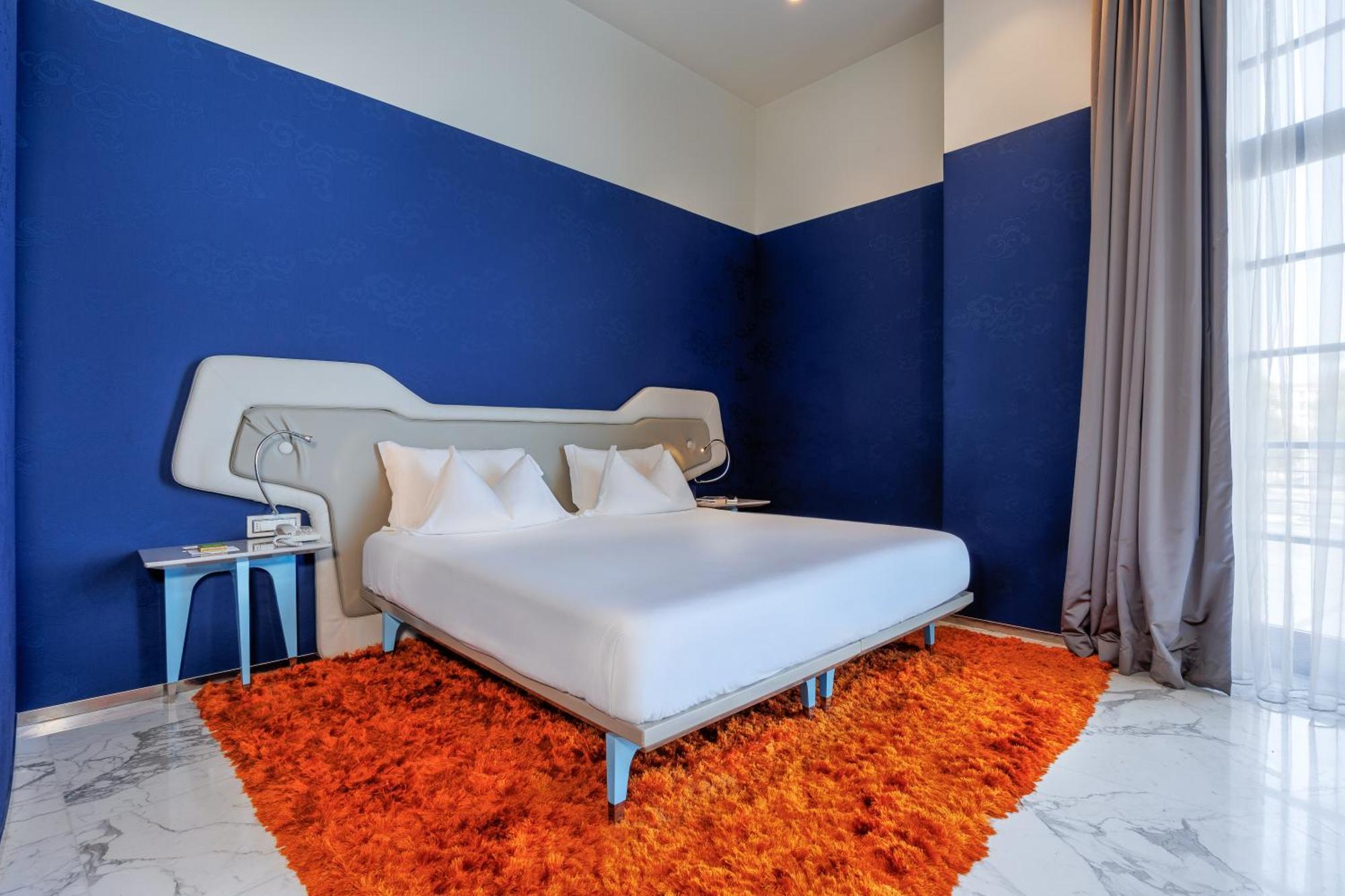 Jr Hotels Bari Grande Albergo Delle Nazioni Ngoại thất bức ảnh A room at the hotel